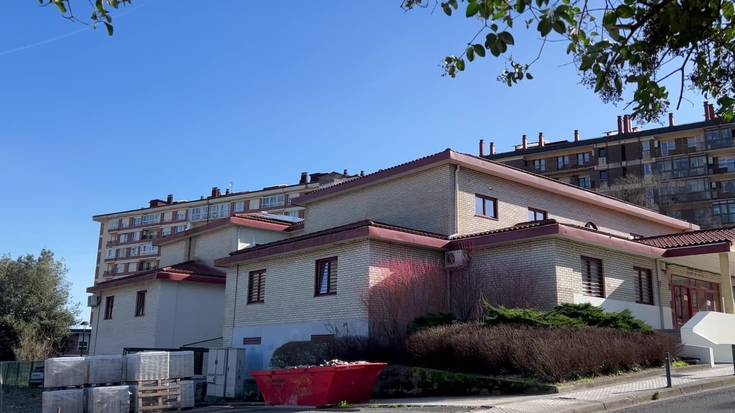 Osasun Etxearen ataria berritu dute