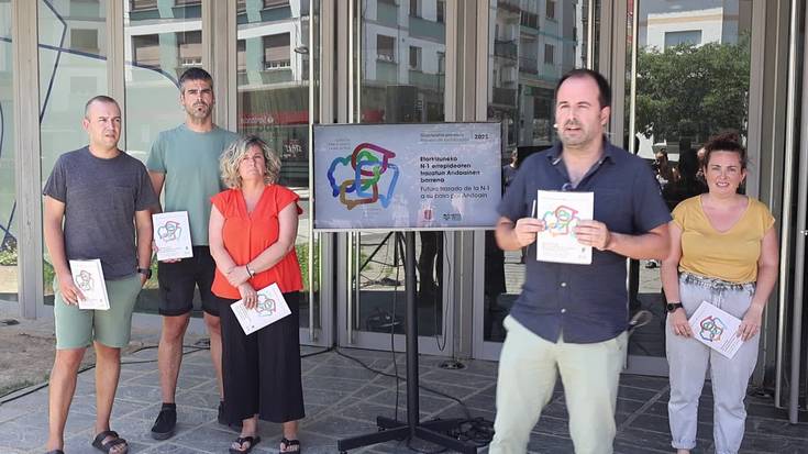 Udalak abiatu duen gizarte-prozesua, N-1 eta A-15 arteko loturako bi alternatibekin