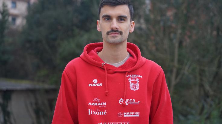 "Maila altua erakusten ari naizela sumatzen dut"