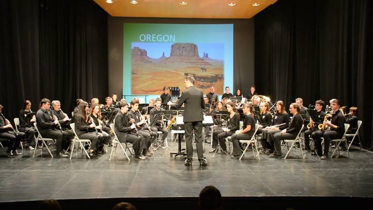Andoaingo Udal Musika Eskolako Banda: "Oregon" (Jacob de Haan)