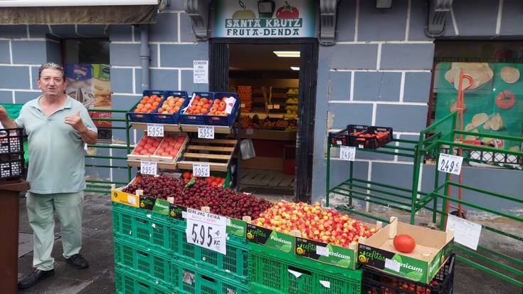 Santa Krutz fruta-denda, berriro martxan
