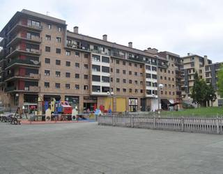 Egunerokoan eragina duten hainbat obra daude martxan