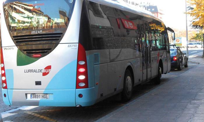 Gaueko bus zerbitzua eskualdetik Asteasuko jaietara