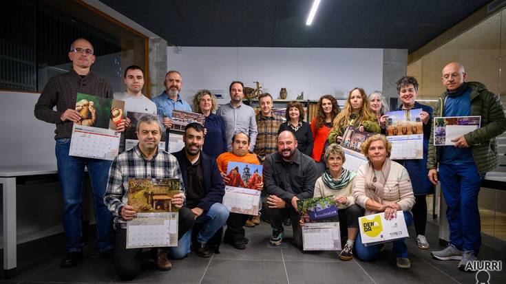 Udal egutegiko argazkilariak saritzeko ekitaldia egin zuten Udal Artxiboan