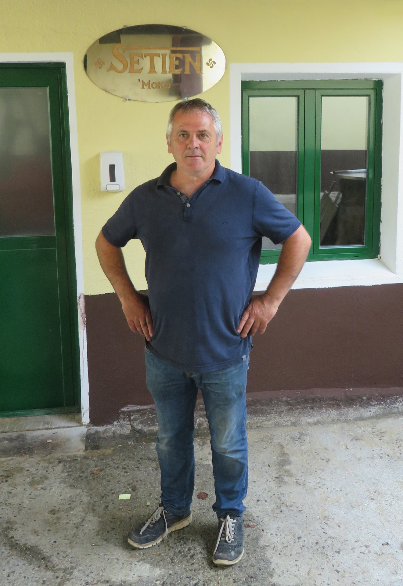 “Errespetuz jokatu behar dugu, geuk eta bezeroek"