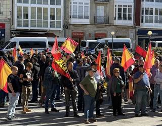 Frankimoaren biktimen aldeko hainbat elkartek Jaurlaritzako segurtasun saila salatu dute, memoria legea urratzeagatik