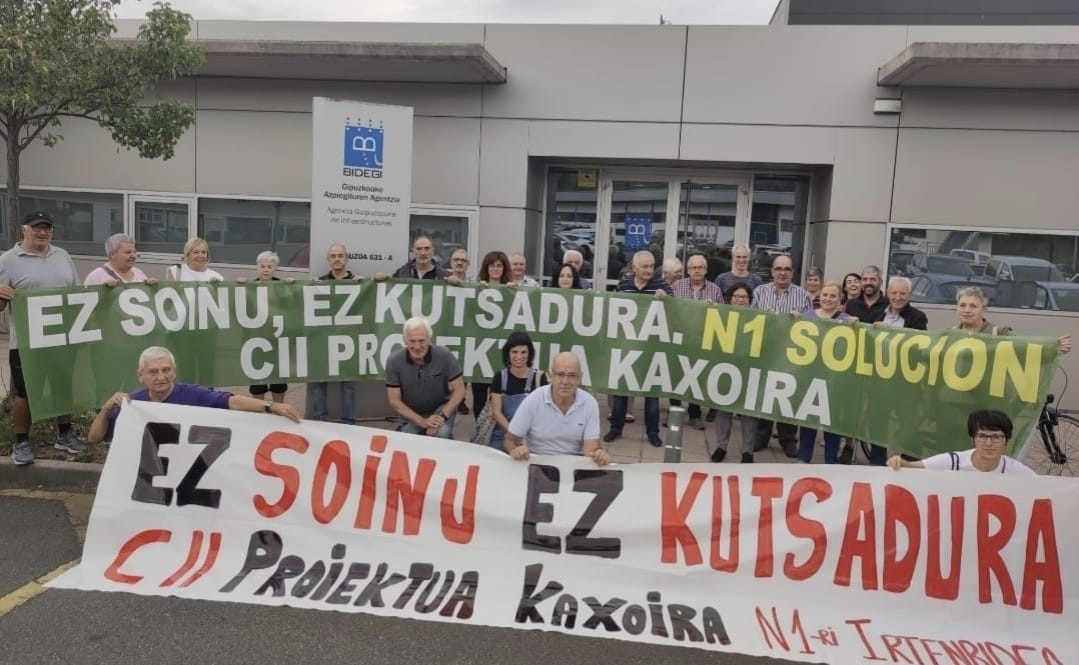 CIIak kaltetutakoen plataformaren prentsa-agerraldia