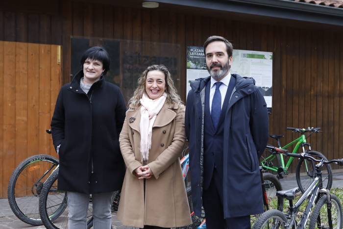 Plazaola Bide Berdea sustatzeko eta ezagutarazteko material berria aurkeztu dute