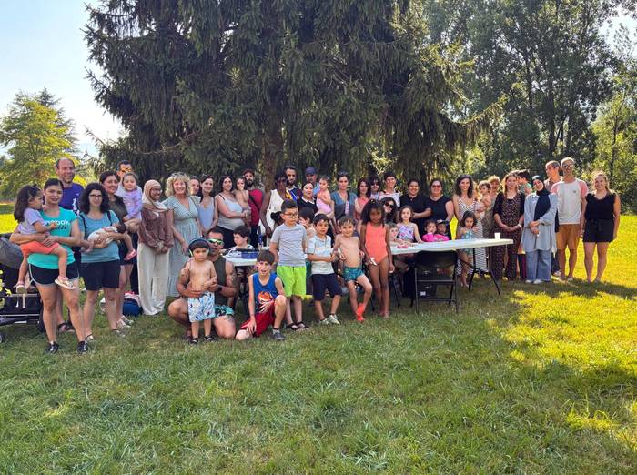Familia Laguna ekimeneko boluntarioei eske-emate festa ospatu zuten