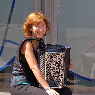 Etxeko txikiei zuzendutako musika tailerra