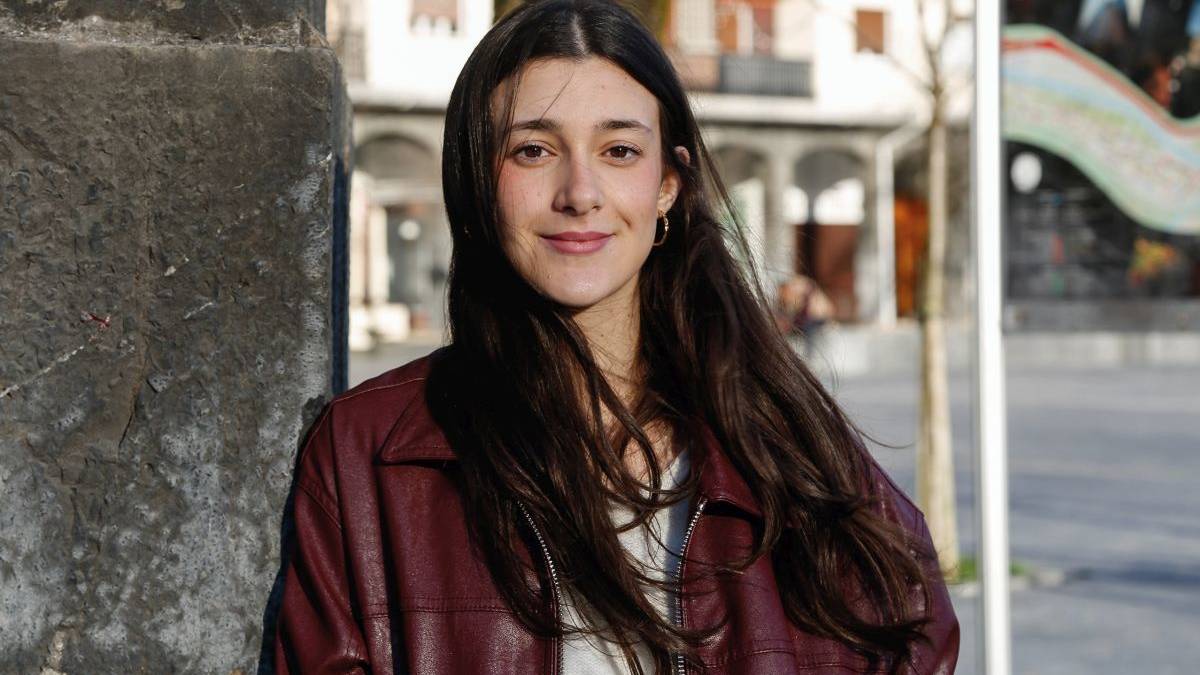 "Antzerkian lehen urratsak hamaika urterekin eman nituen"