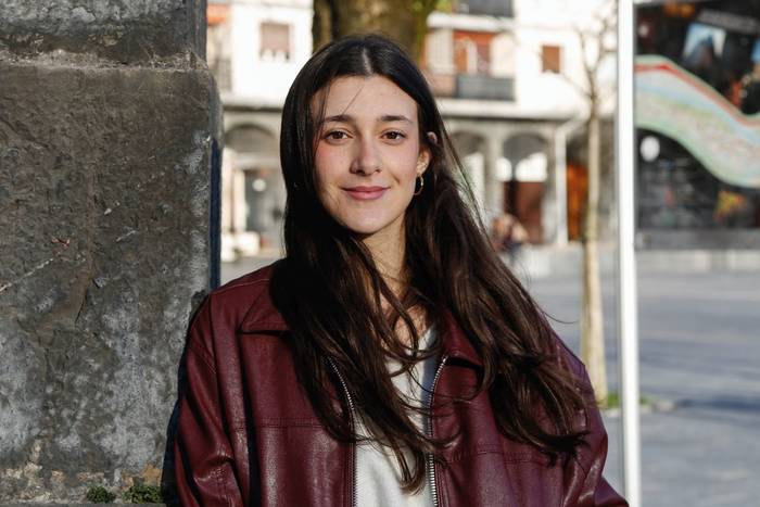 "Antzerkian lehen urratsak hamaika urterekin eman nituen"