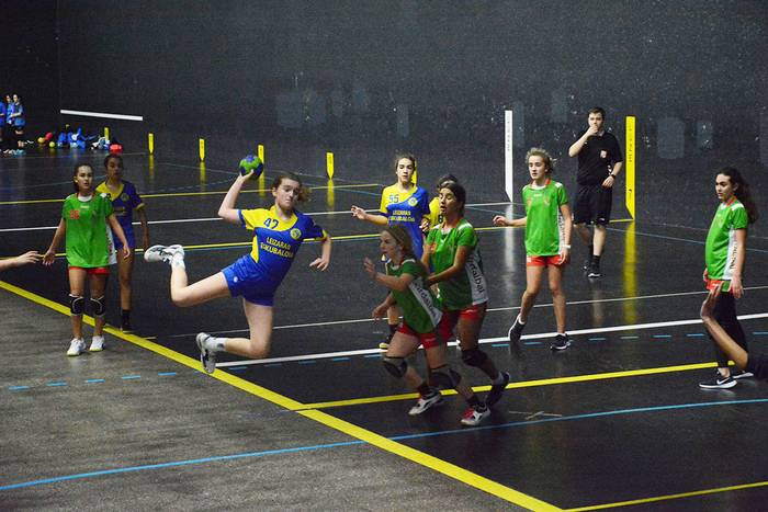 Emakumeen Errege eskubaloi txapelketa