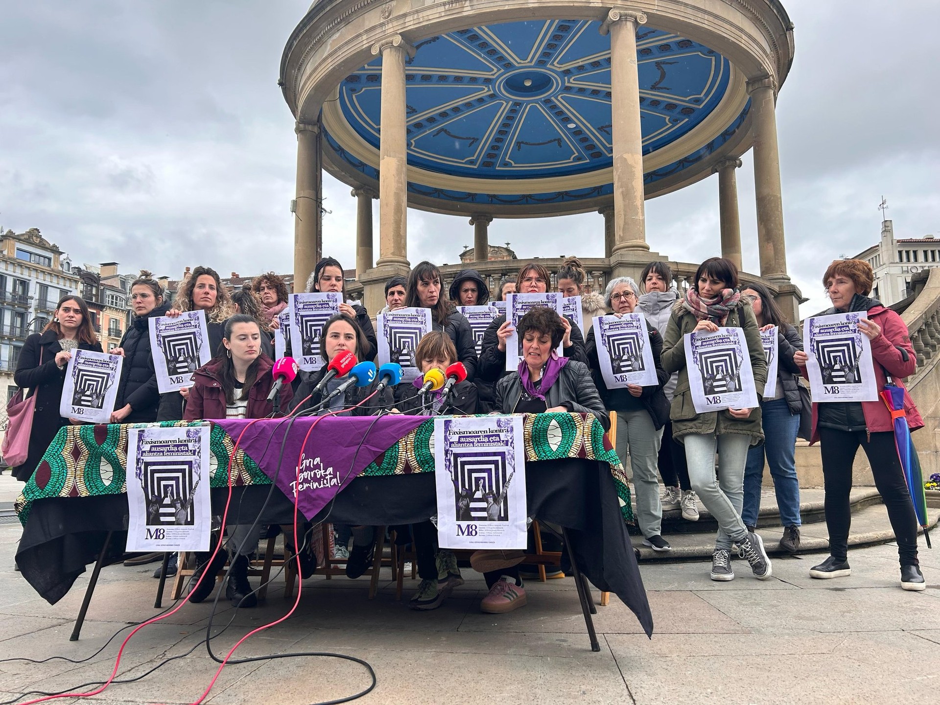"Faxismoaren kontra, ausardia eta aliantza feministak!"