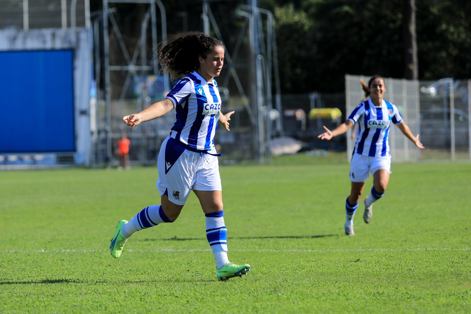 Nerea Eizagirre futbol kanpusa, Villabona eta Zizurkilen