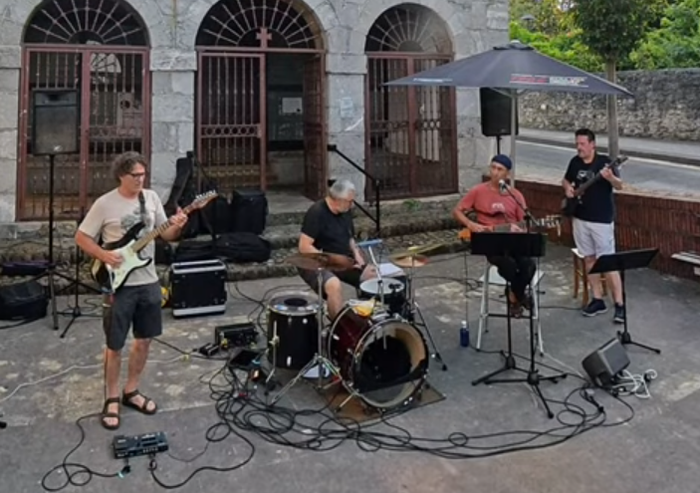 Que Django nos perdone taldeak Ganbara tabernan joko du igande eguerdian