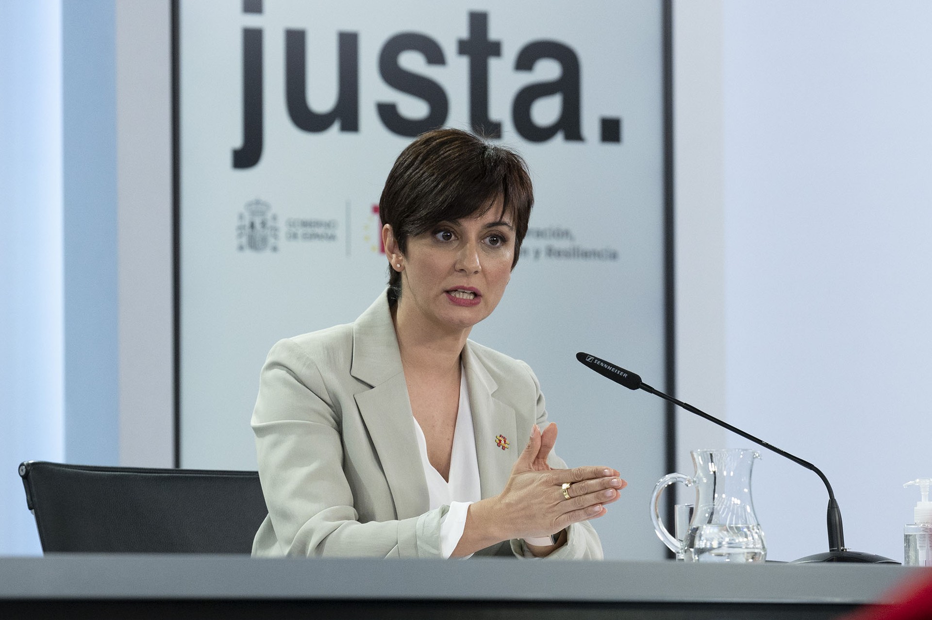 “Ikastetxeek erabaki ahal izango dute haurrek jolas garaian maskararekin edo maskararik gabe jolasten duten”