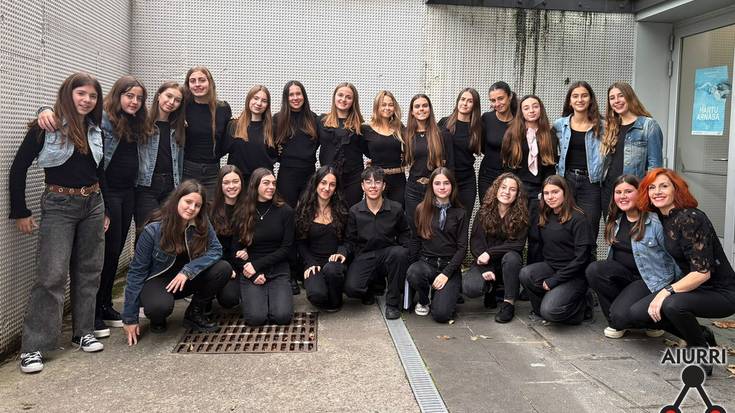 Udal Musika Eskolako ahots gazteak bikain aritu ziren "Kantuan Dantzan" topaketan