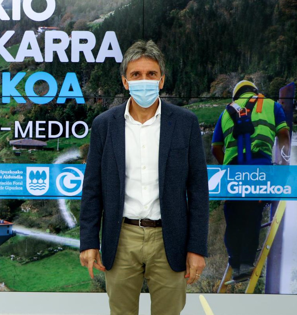 “Jendarteak txertoak adina behar ditu sagardoaren balioak: lagunartea, ilusioa, ondo pasatzeko gogoa…”