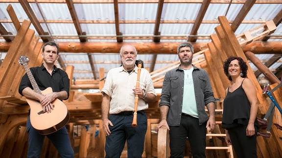 Bidaia folklorikoa, Euskal Herriko soinu-tresnak lagun