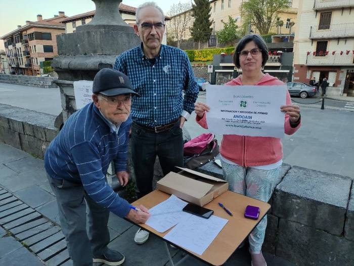 "Alderdi politiko guztiak berdinak direla esatea, definizio gisa, egokia da"