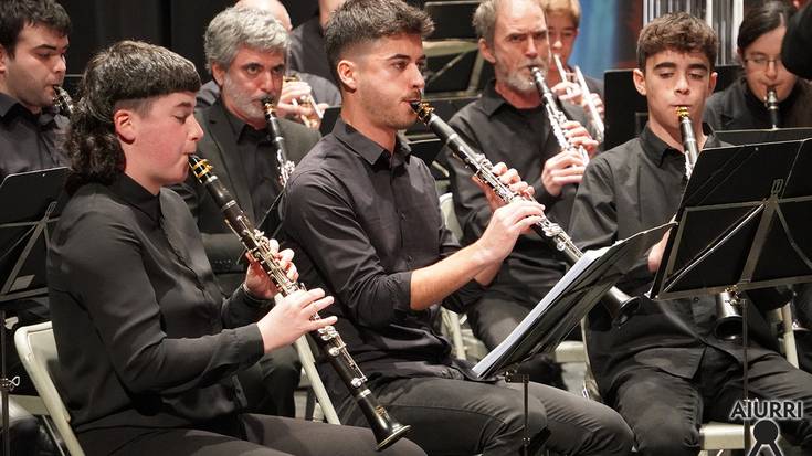 De Haan, Kees Vlak, Bizet, Granados, Williams eta Guridiren obrak interpretatu ditu Udal Musika Eskolako Bandak