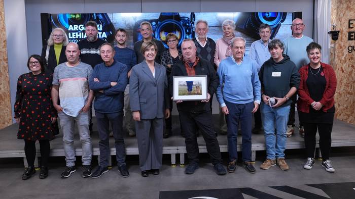 Ane Jalonen argazki bana, Andoaingo eta Gipuzkoako egutegietan