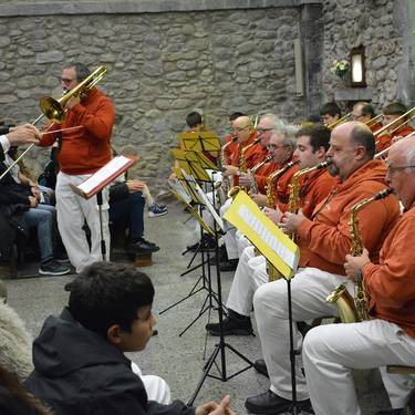 Gora Kaletxiki Bandaren kontzertua, Santa Zezilia egunean