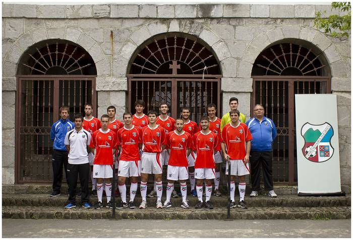 Larunbatean futbol zelaira agertzeko deialdia