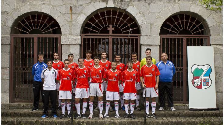 Larunbatean futbol zelaira agertzeko deialdia