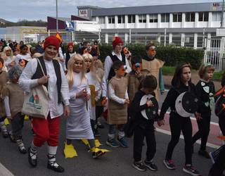 Mozorro desfilea, Zizurkilgo ikasleen eskutik