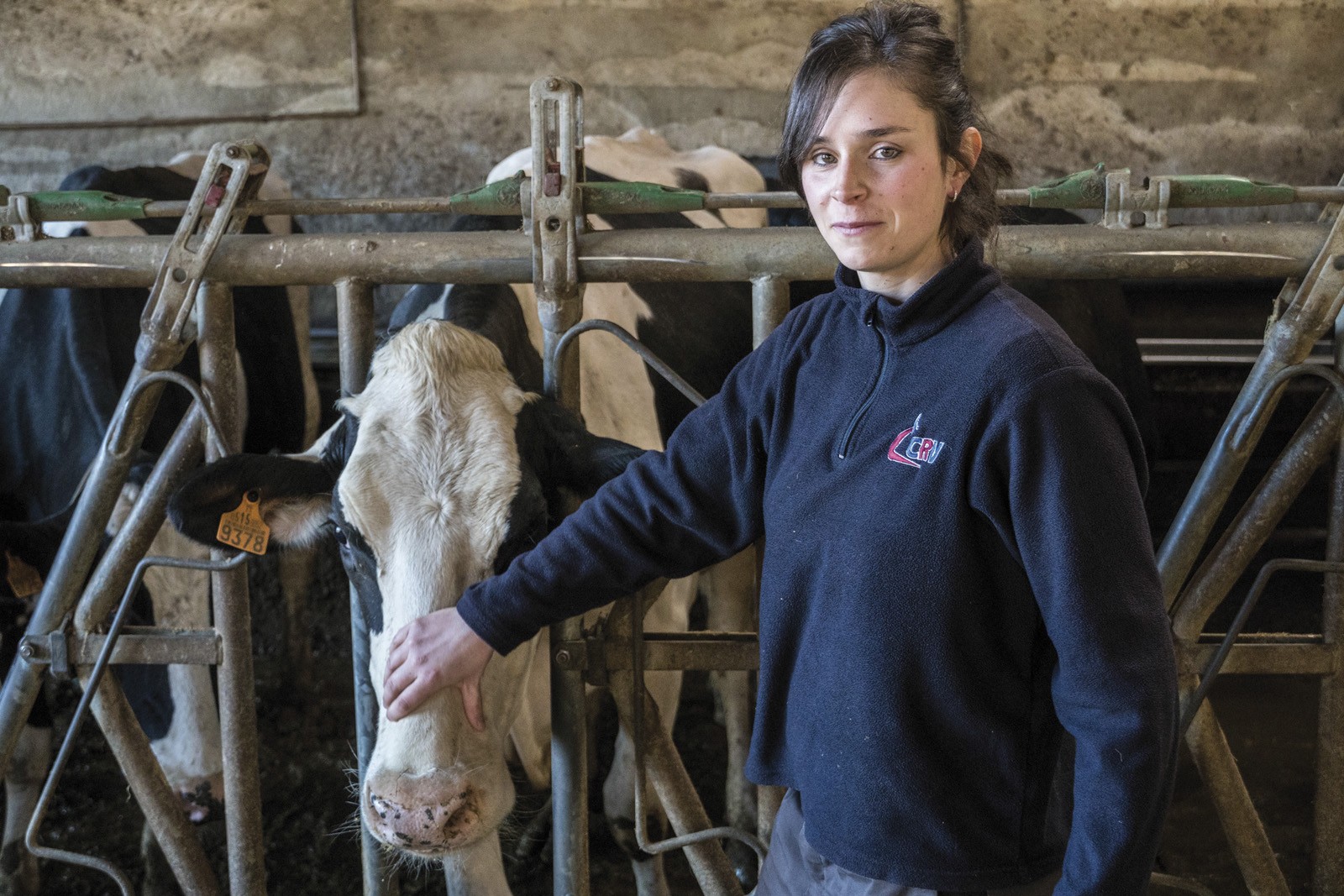 "Esne ona egiten dugu eta saltokietan merke ikusten duzunean min ematen du"