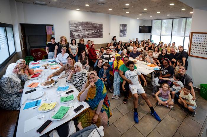 "Su Artean, Gure Artean",  Porrotxen aldamenean