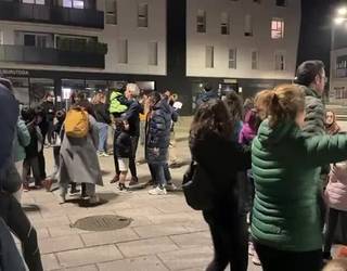 Korrikaren zain Zizurkilen, Loatzo Musika Eskolako kideen doinuek lagunduta