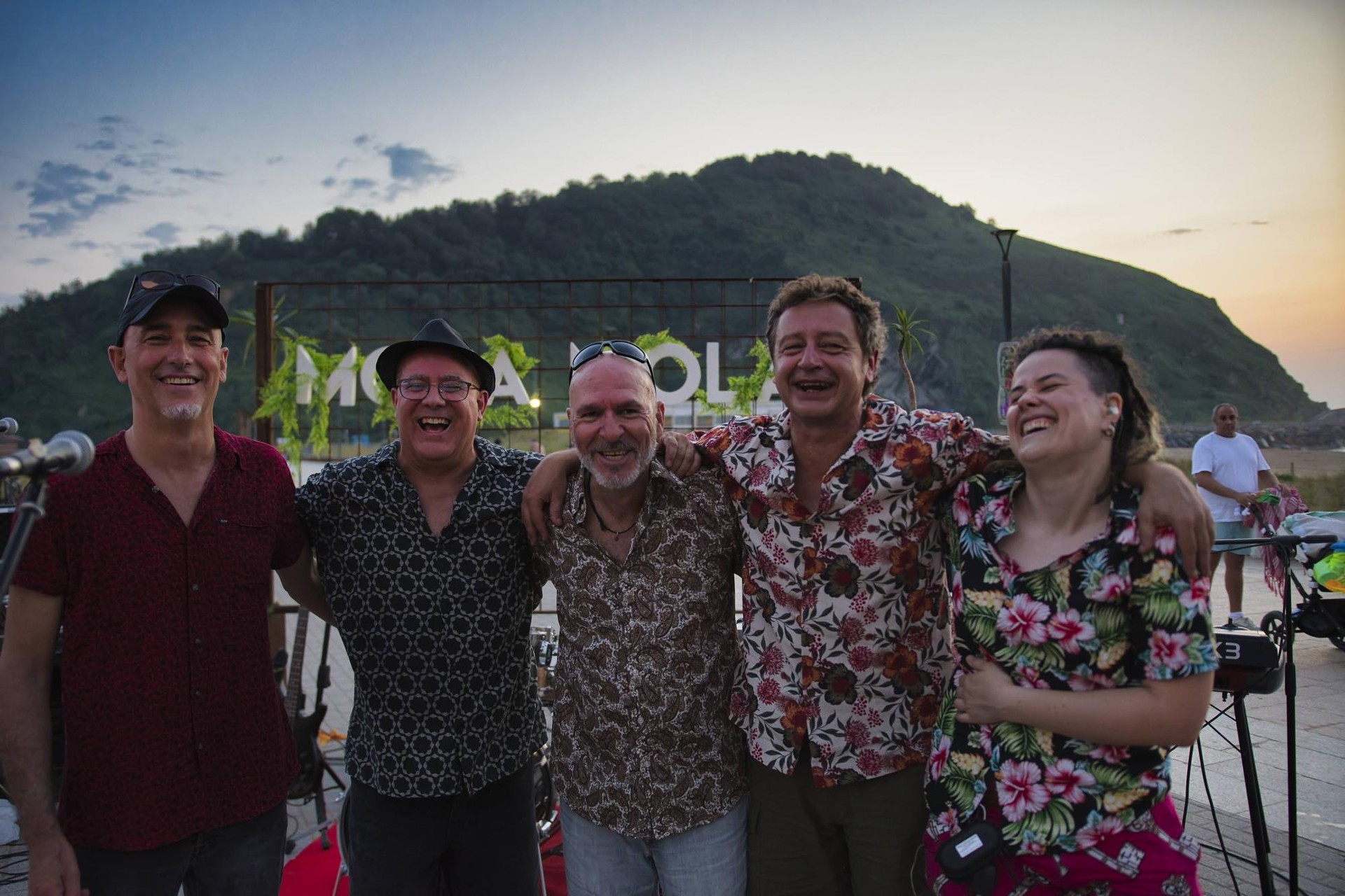Mingofisuras pop-rock talde donostiarrak Ganbaran joko du larunbatean