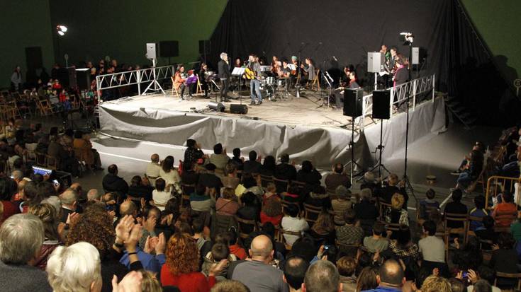 Musikarien egun arrakastatsua Asteasun