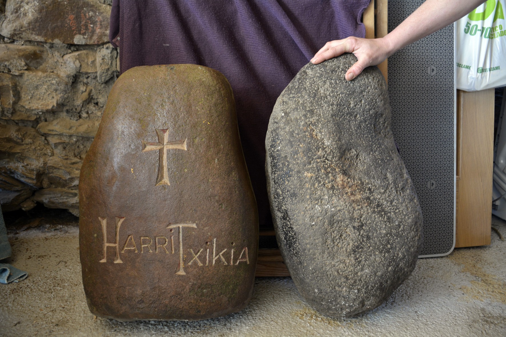 Harri txiki txapelketa, Santa Krutz jaien hasieran