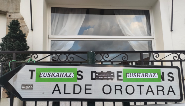 Ireki bidea euskarari!