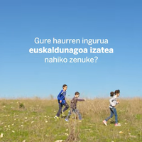 Eusfera egitasmoa aurkeztuko dute Tolosaldean, haurren ingurua euskalduntzen laguntzeko