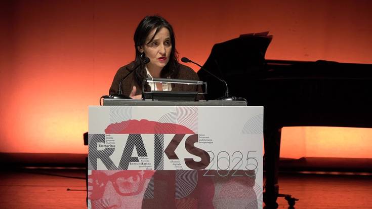 37. Rikardo Arregi Kazetaritza saritze-ekitaldia: Josune Irabien Jaurlaritzako Euskara Sustatzeko zuzendariaren hitzartzea