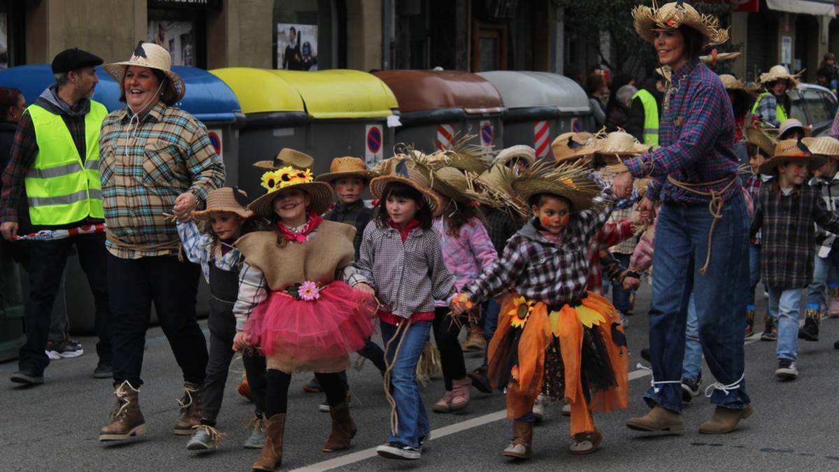 Inauteri festa, Errebote plazan eta herrigunean