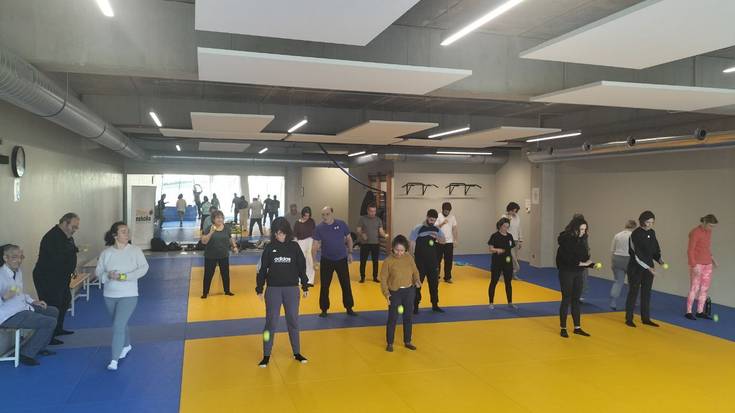 Mugimenduaren bidez, hartu eta eman