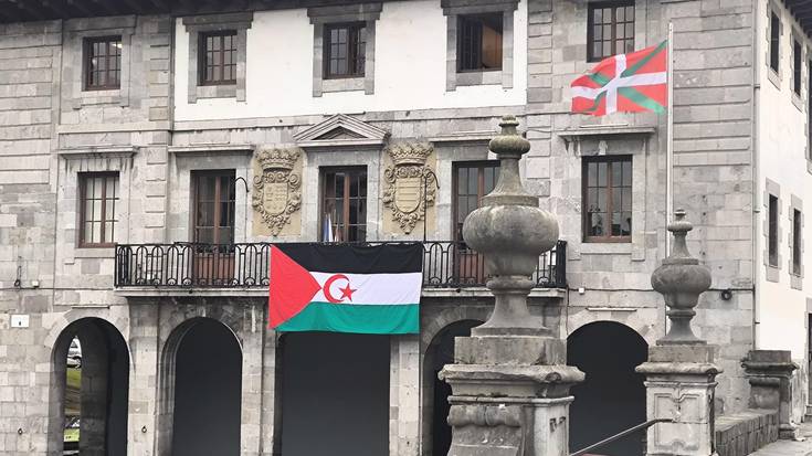 Sahararen aldeko adierazpen instituzionala eztabaidatuko dute asteazkeneko udal-batzan