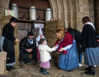 Gabonetako hitzorduak, Adunan