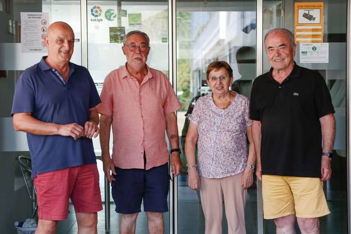 Urte osoan aktibo eta Santioetan presente