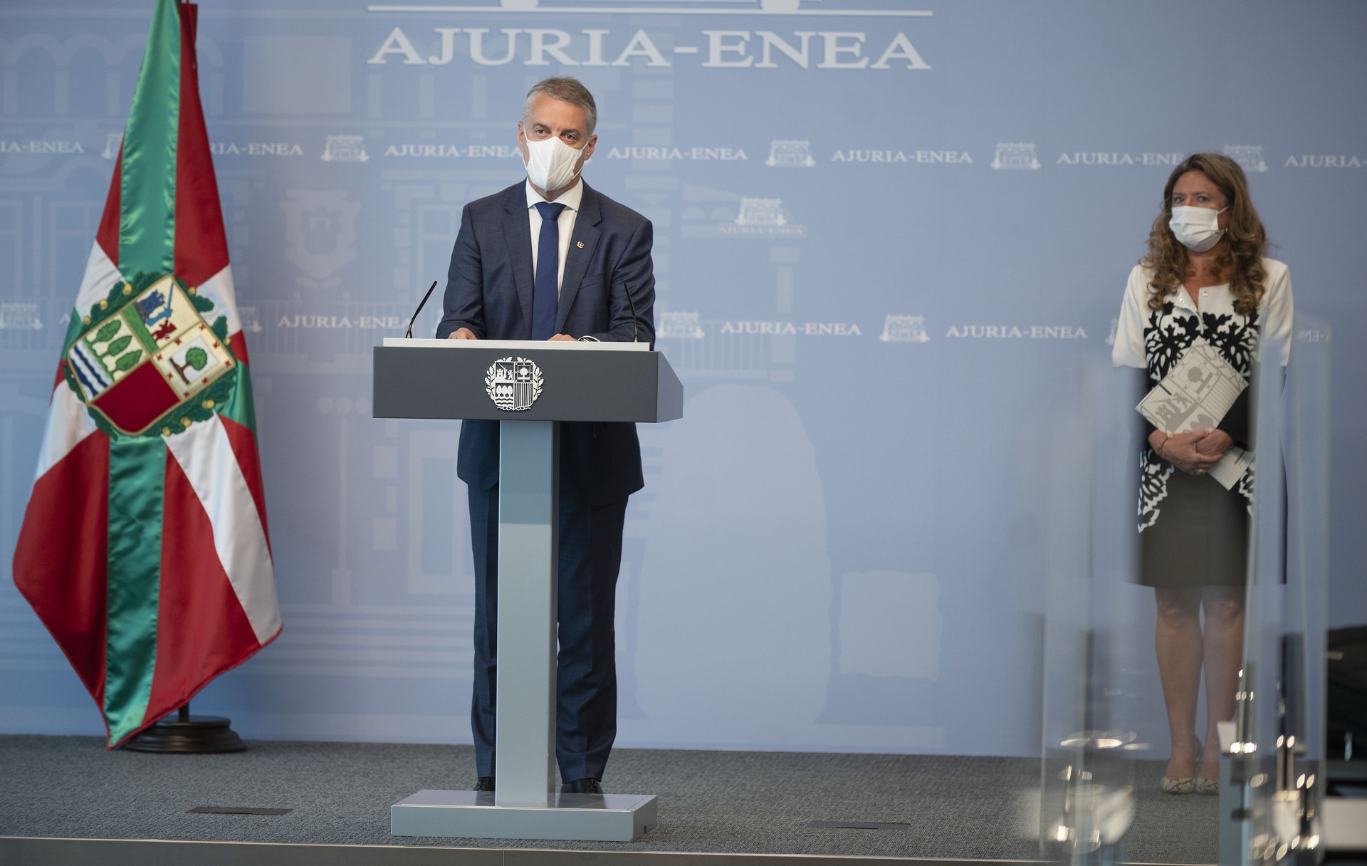Gaueko bilkurak mugatzeko dekretua gauerdian sartuko da indarrean