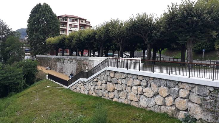 Leitzaran ibaiaren ertzeko gune berria, zabalik