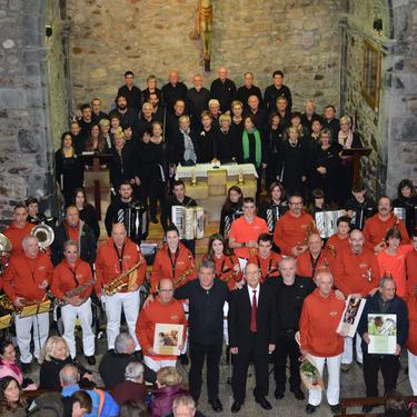 Arantxa Irigoras eta Isidro Langara oroituko ditu Gora Kaletxiki Bandak, larunbat honetako emanaldi berezian