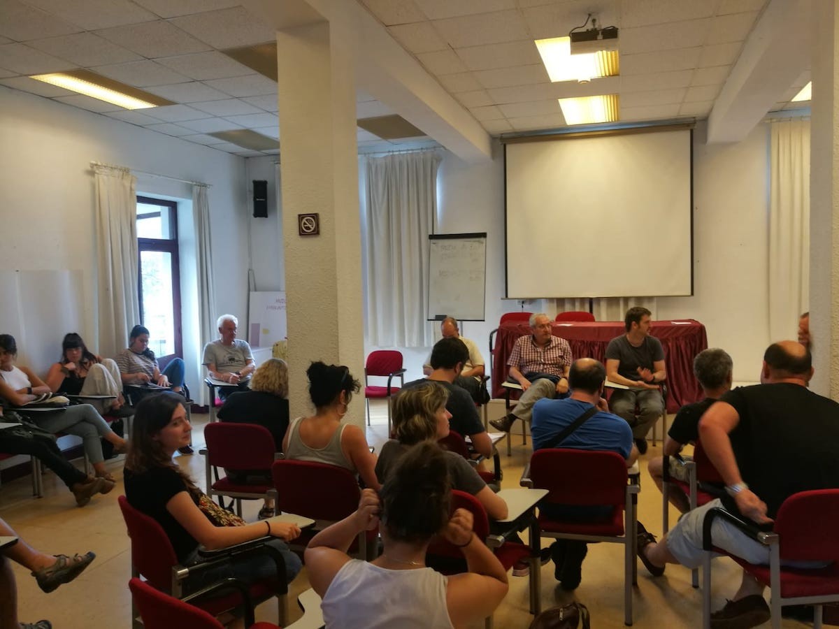 Ekain Zubizarretak bere egoeraren berri eman zuen atzo Urigainen antolatu zen batzar irekian