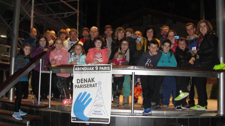 Abenduaren 9ko manifestazioarekin bat